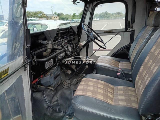 Mitsubishi Jeep 1997 thumbnail 3