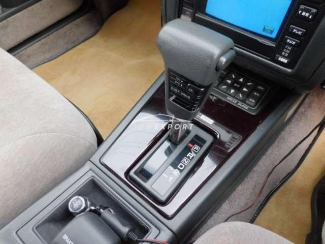 Nissan Cima 1989 thumbnail 11