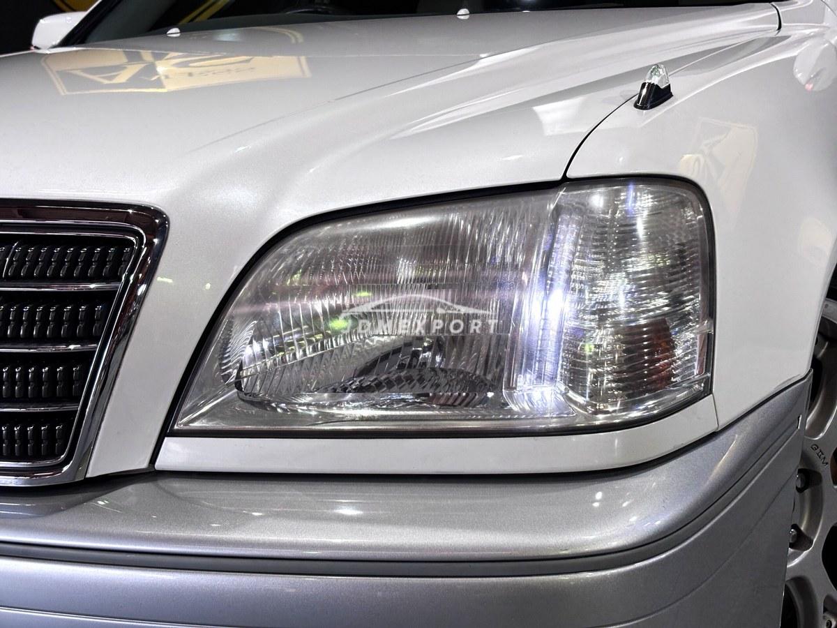 Toyota Crown Royal Series 2000 thumbnail 52