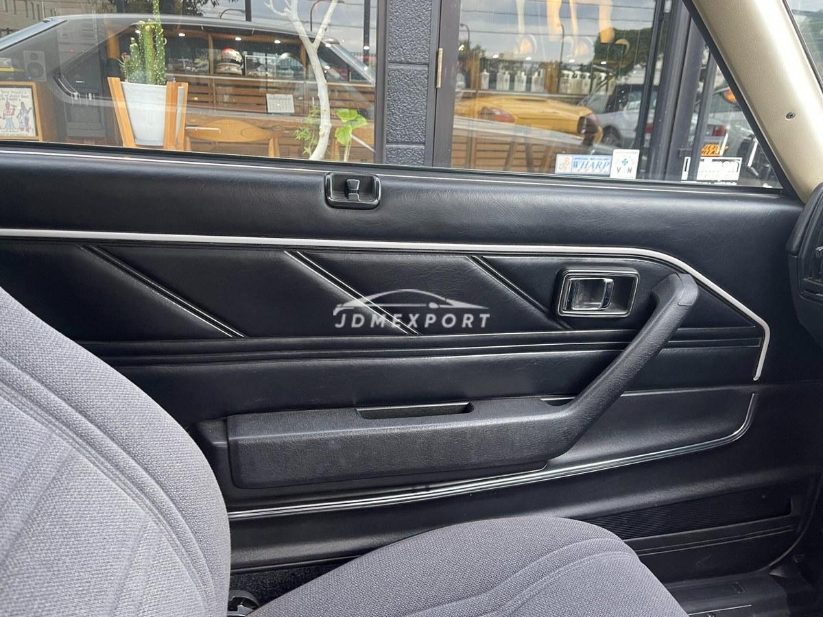 Nissan Skyline Coupe 1981 thumbnail 37