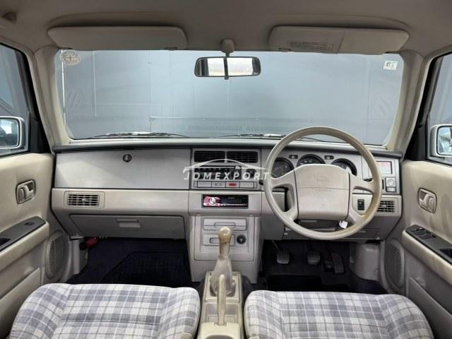 Nissan Rasheen 1995 thumbnail 28