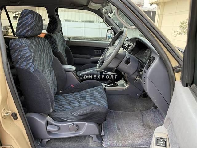 Toyota Hilux Surf 1999 thumbnail 16