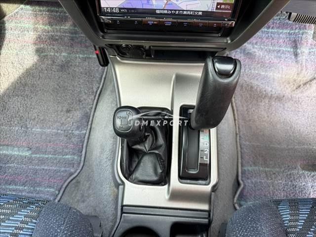 Toyota Hilux Surf 1999 thumbnail 2