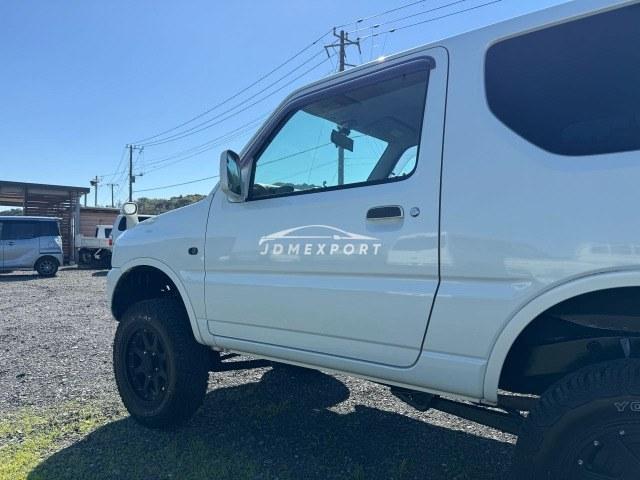 Suzuki Jimny 2000 thumbnail 5