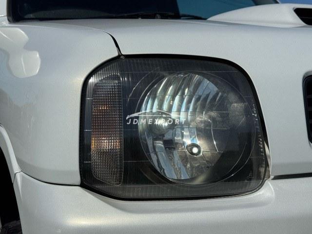 Suzuki Jimny 2000 thumbnail 11