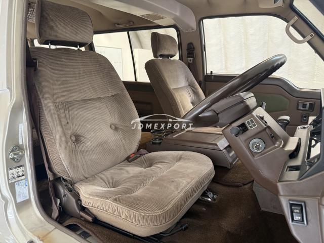 Toyota Hiace Wagon 1987 thumbnail 6