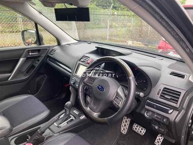 Subaru Forester thumbnail 4