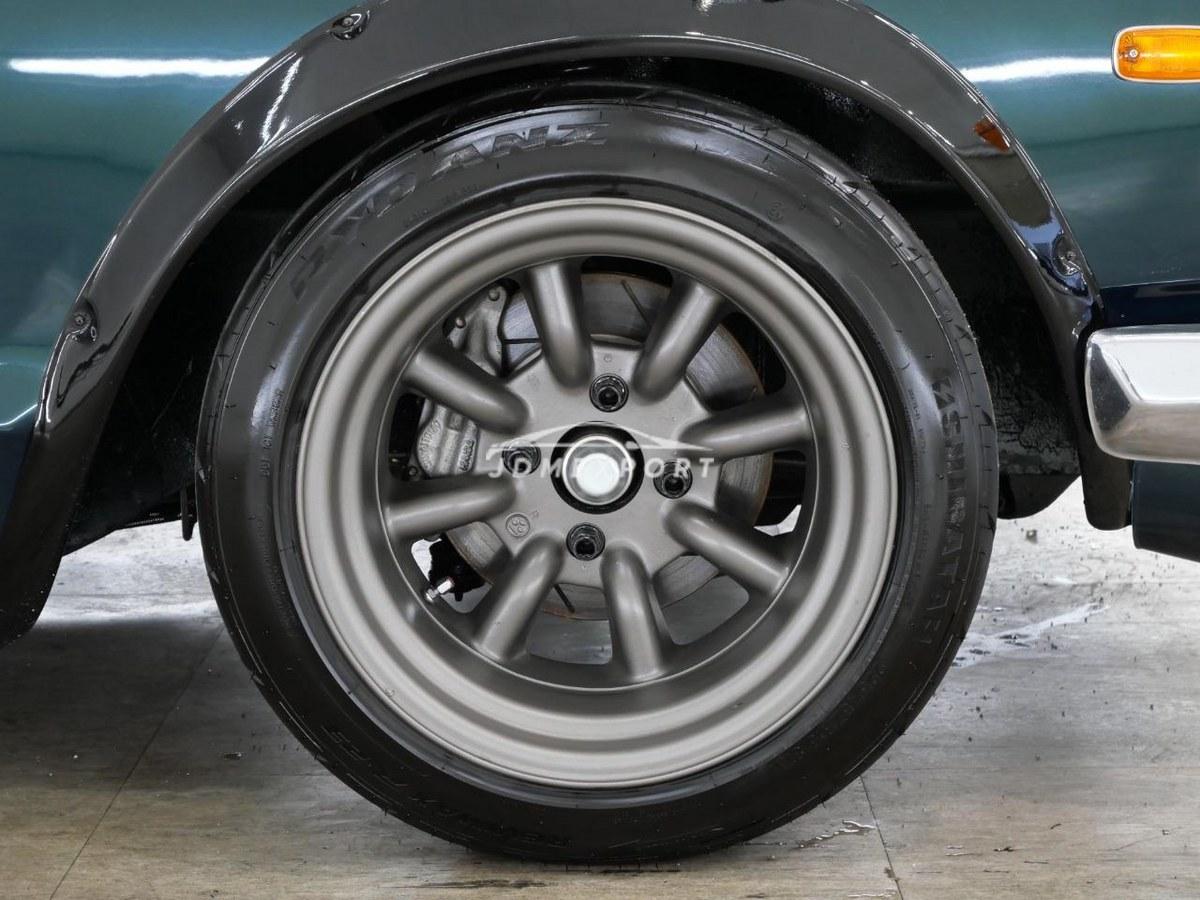 Nissan Skyline 1972 thumbnail 33