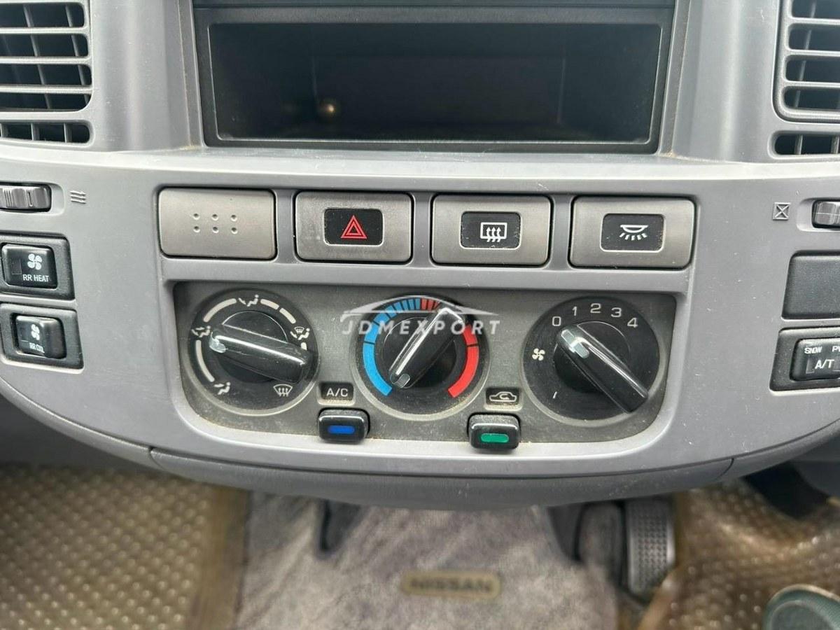 Nissan Caravan Bus 2002 thumbnail 31