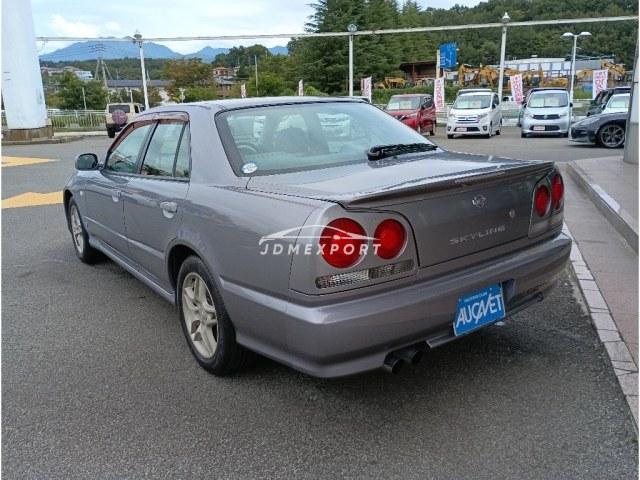 Nissan Skyline 2000 thumbnail 3