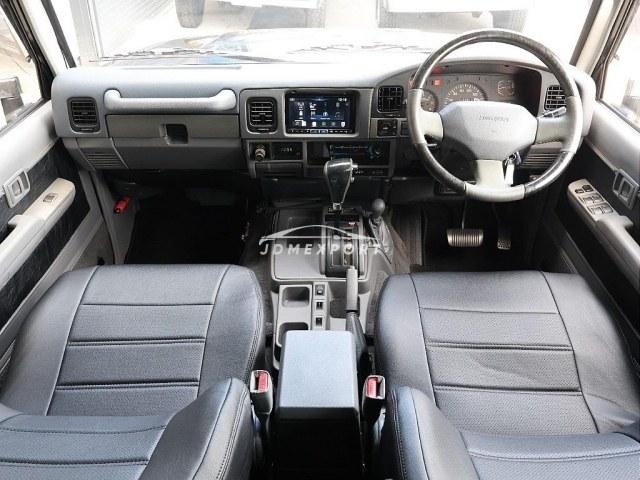 Toyota Land Cruiser Prado 1995 thumbnail 4