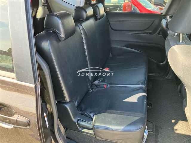 Toyota Sienta thumbnail 9