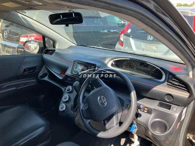 Toyota Sienta thumbnail 4