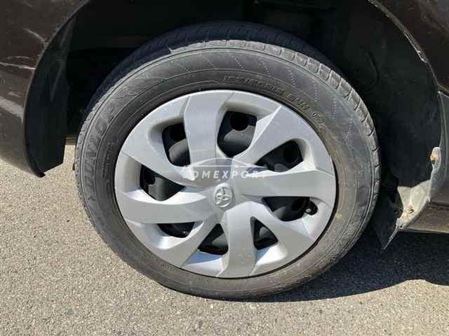 Toyota Sienta thumbnail 10