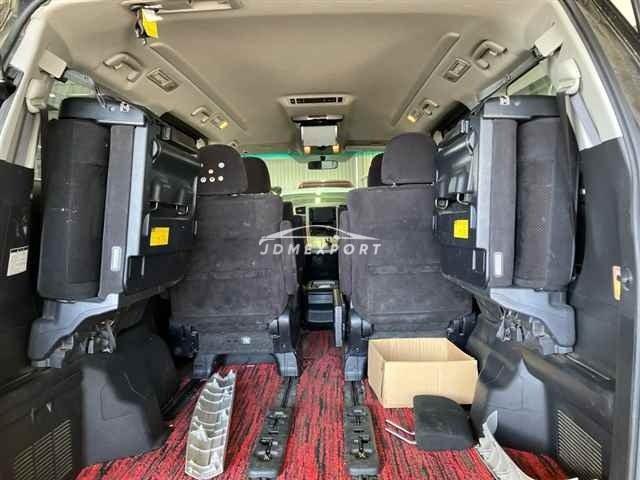 Toyota Vellfire thumbnail 11