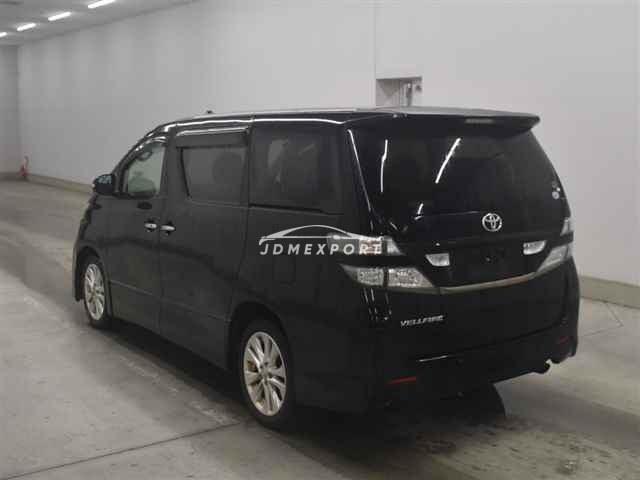 Toyota Vellfire thumbnail 2