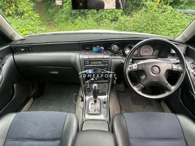 Nissan Laurel 2000 thumbnail 2