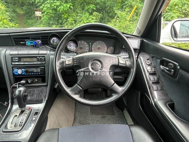 Nissan Laurel 2000 thumbnail 12
