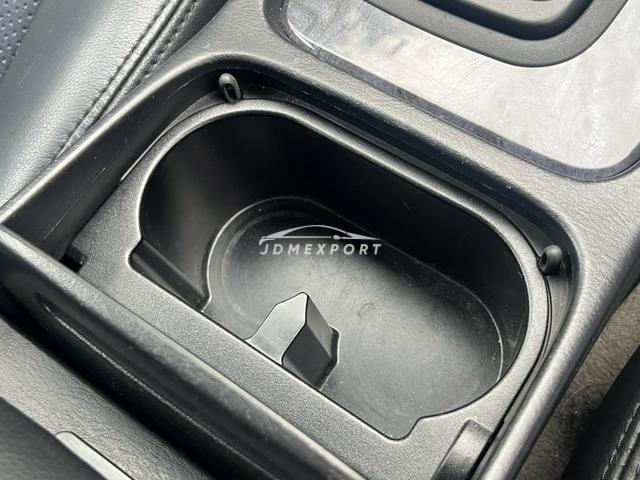 Nissan Laurel 2000 thumbnail 9