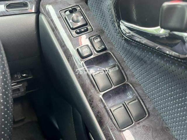 Nissan Laurel 2000 thumbnail 14