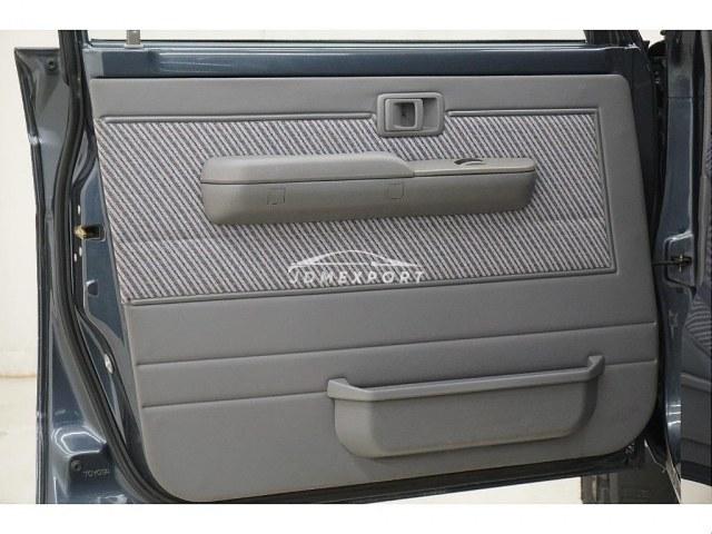 Toyota Land Cruiser 1992 thumbnail 14