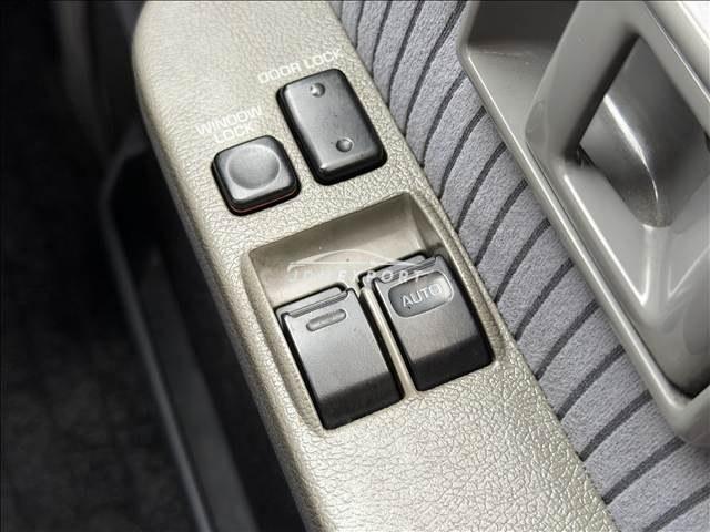 Toyota Land Cruiser Prado 1990 thumbnail 29