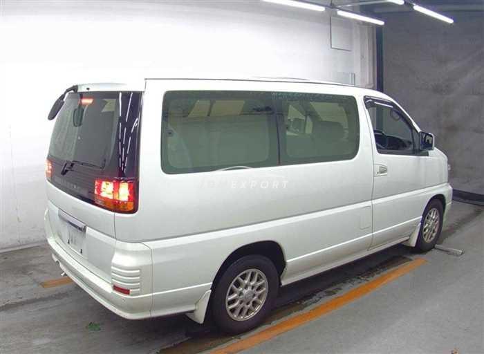 Nissan Elgrand 2001 thumbnail 3