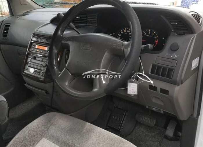 Nissan Elgrand 2001 thumbnail 6