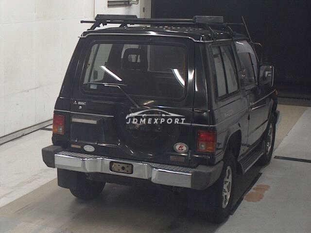 Mitsubishi Pajero 1988 thumbnail 6