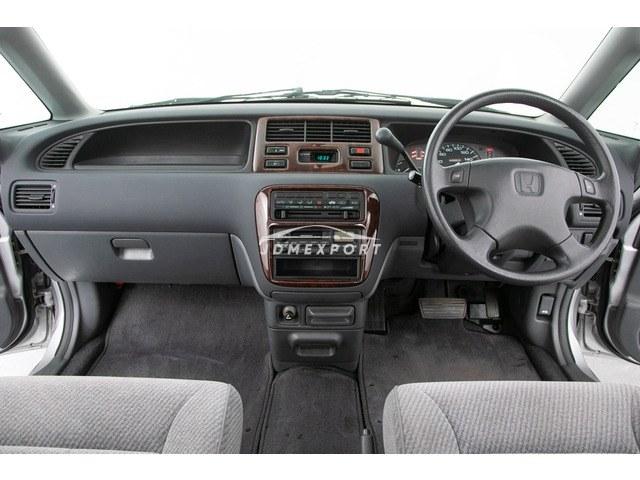 Honda Odyssey 1996 thumbnail 3