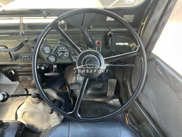 Mitsubishi Jeep 1986 thumbnail 8