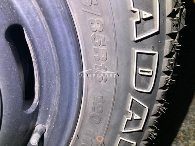 Toyota Hilux Surf 1999 thumbnail 6