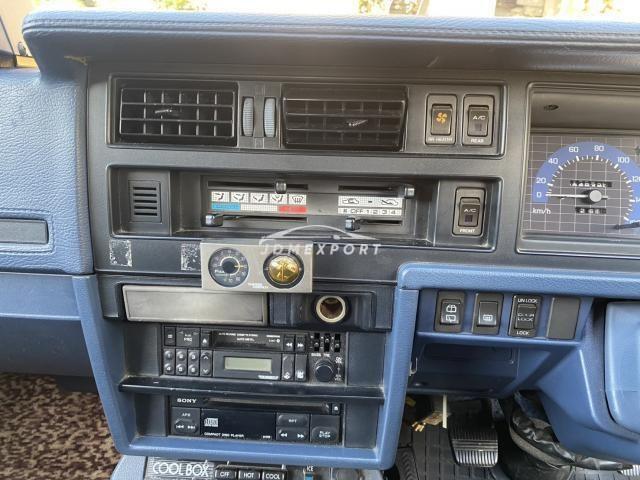 Nissan Largo 1987 thumbnail 11