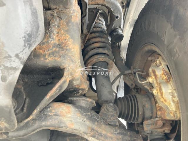 Toyota Land Cruiser Prado 2000 thumbnail 7