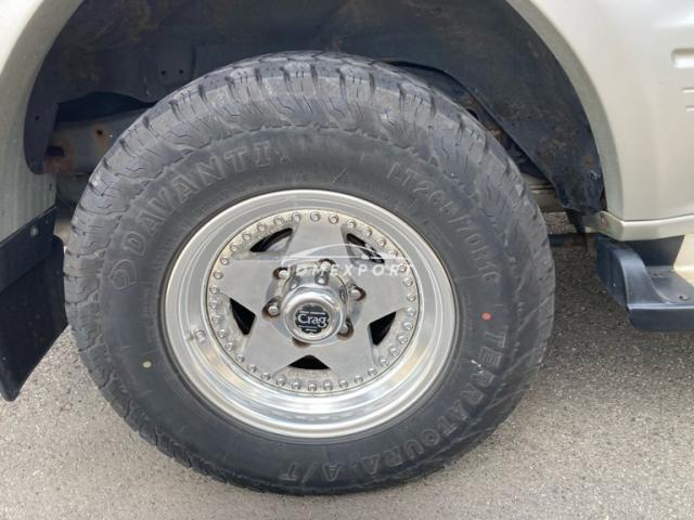 Toyota Land Cruiser Prado 2000 thumbnail 5