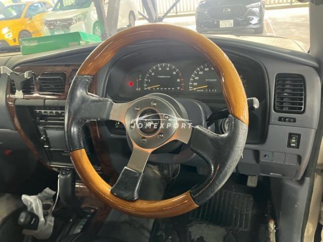 Toyota Hilux Surf 1997 thumbnail 8