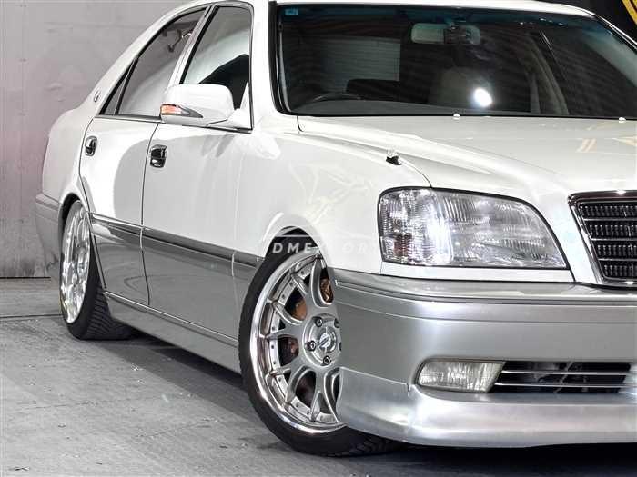 Toyota Crown Royal Series 2000 thumbnail 3
