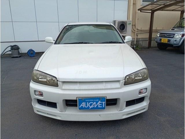 Nissan Skyline 2000 thumbnail 3