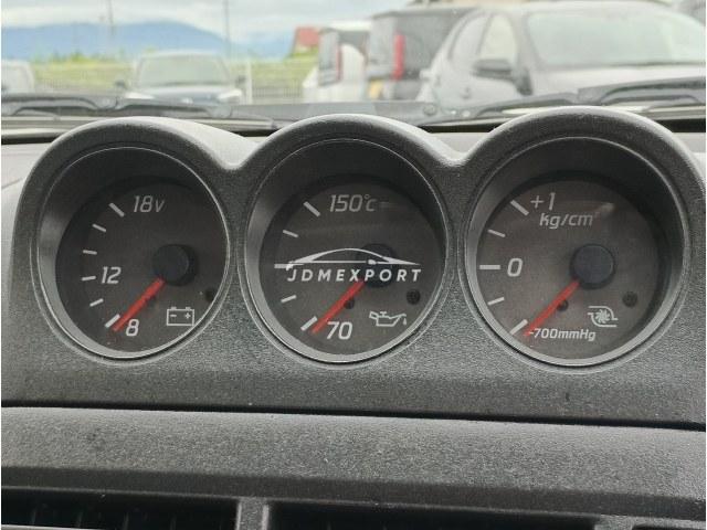 Nissan Skyline 2000 thumbnail 11