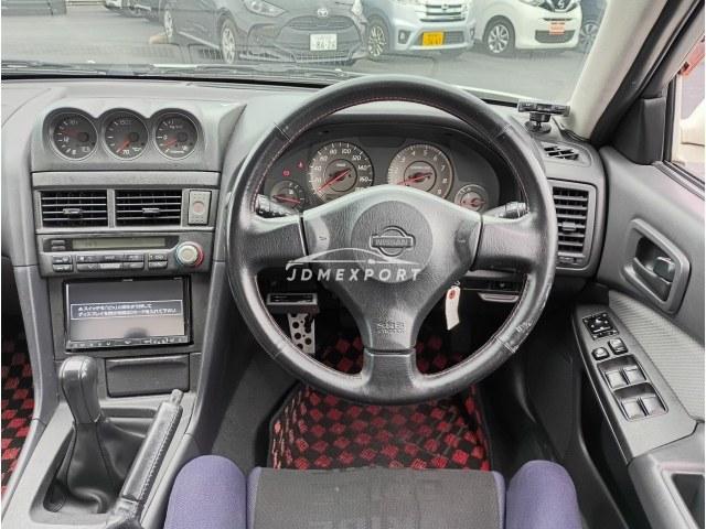 Nissan Skyline 2000 thumbnail 8