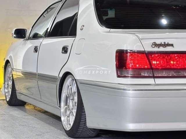 Toyota Crown 2000 thumbnail 2