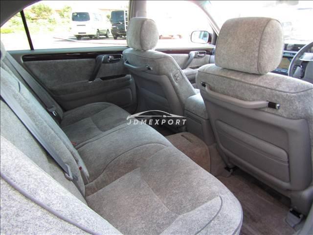 Toyota Crown Majesta 2001 thumbnail 18