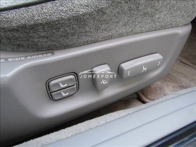 Toyota Crown Majesta 2001 thumbnail 7