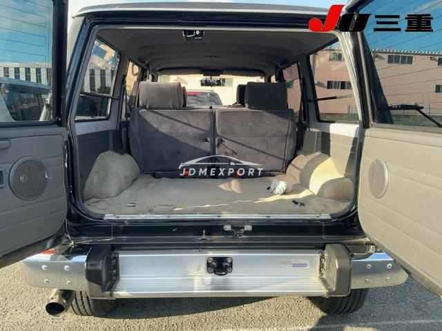 Nissan Safari Van 1992 thumbnail 8