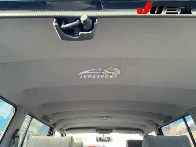 Nissan Safari Van 1992 thumbnail 13