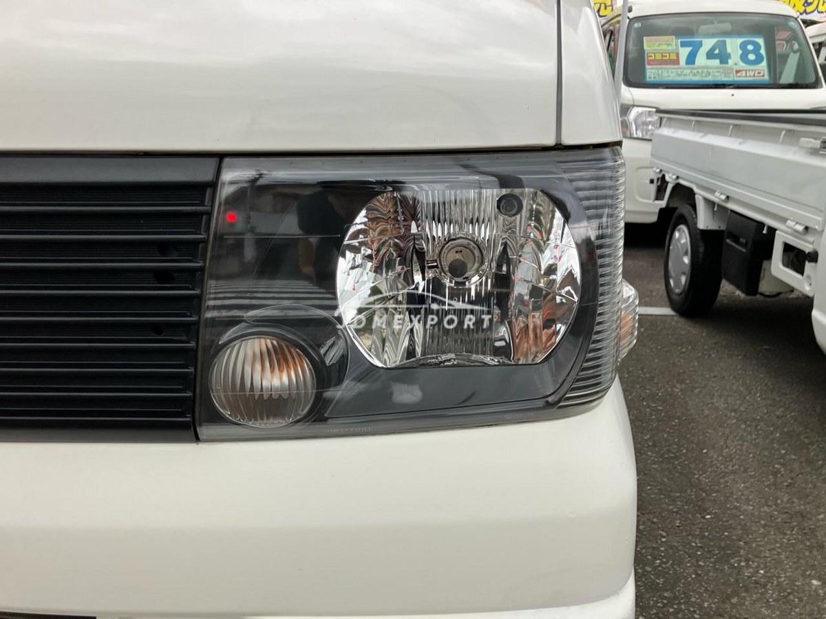 Mitsubishi Minicab Van 2001 thumbnail 7