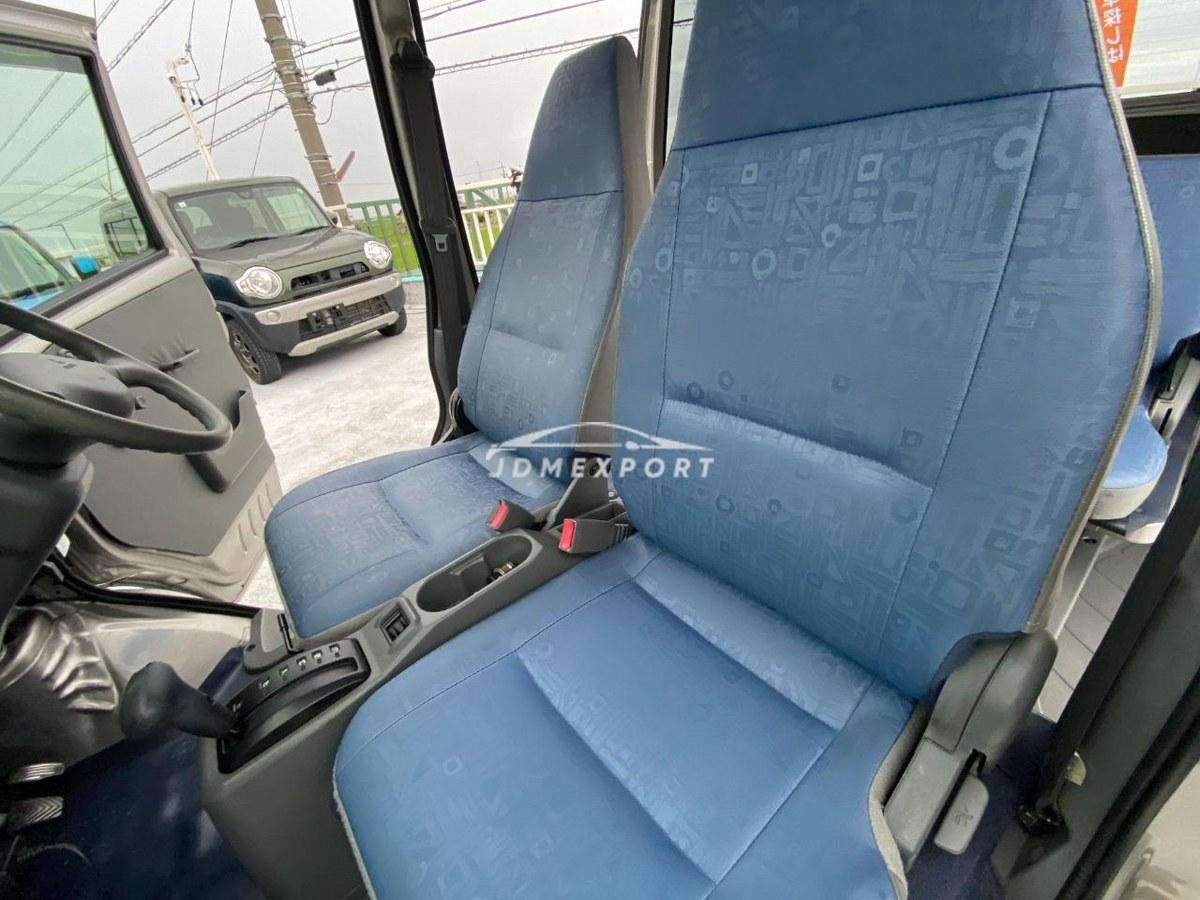 Mitsubishi Minicab Van 2000 thumbnail 26