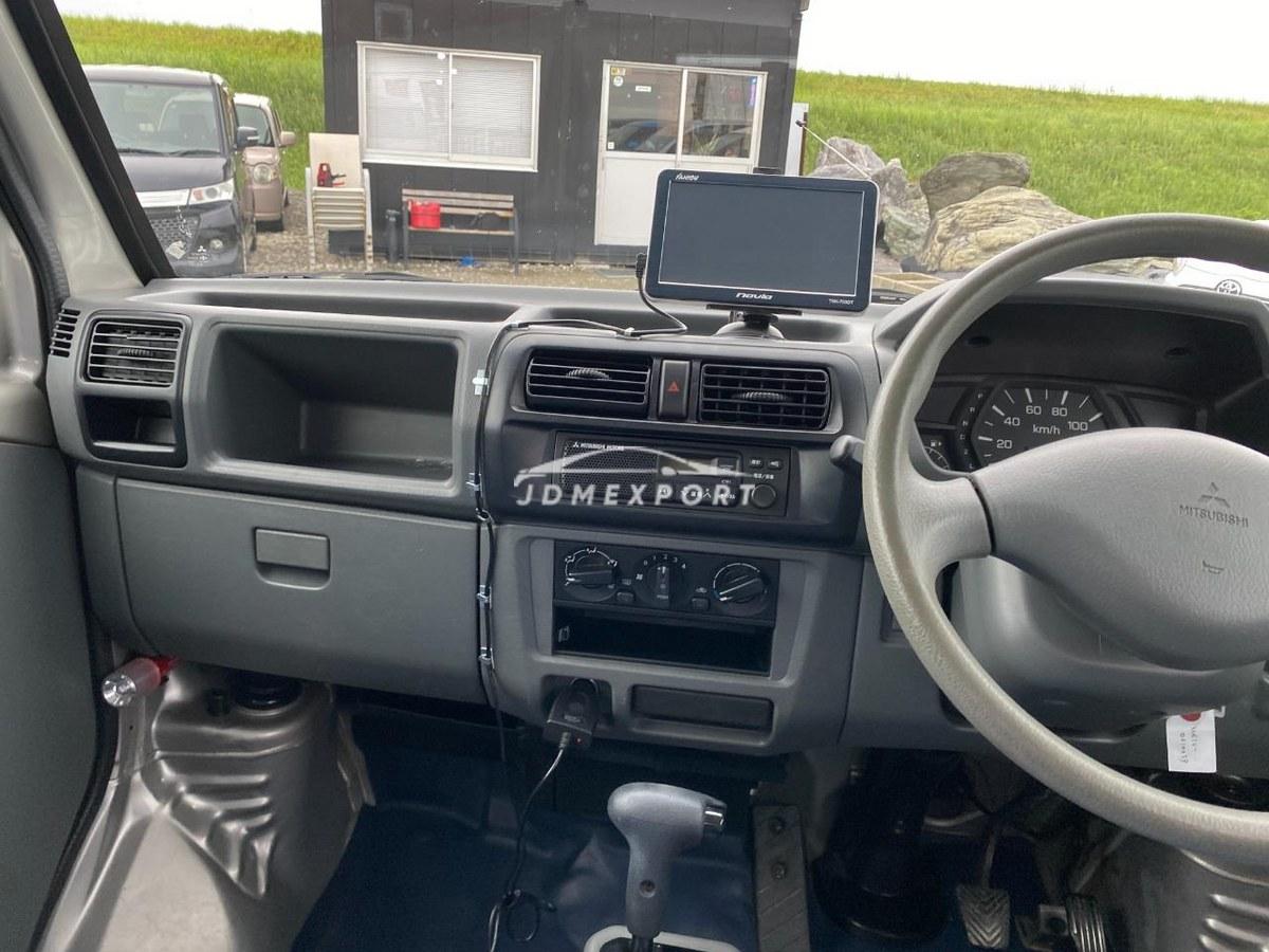 Mitsubishi Minicab Van 2000 thumbnail 35