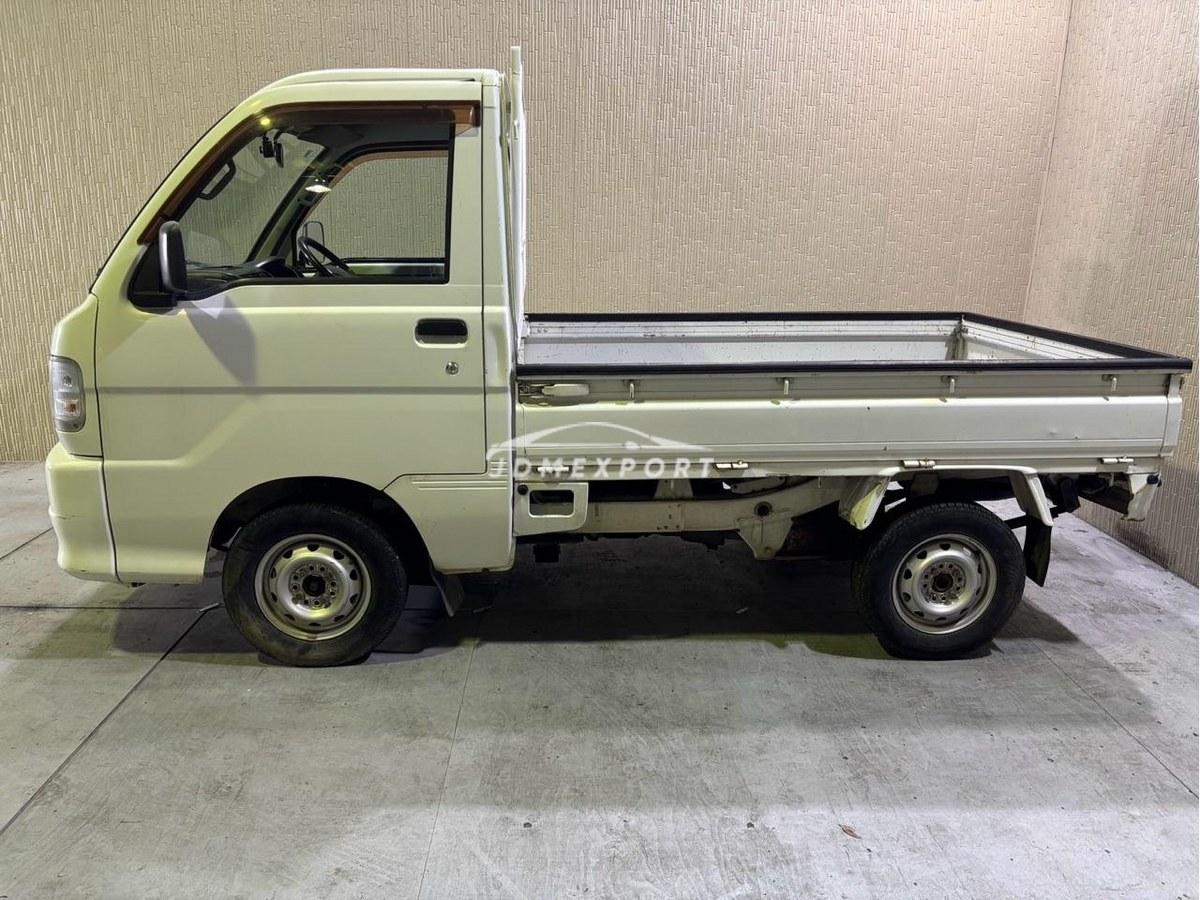 Daihatsu Hijet Truck 2000 thumbnail 2