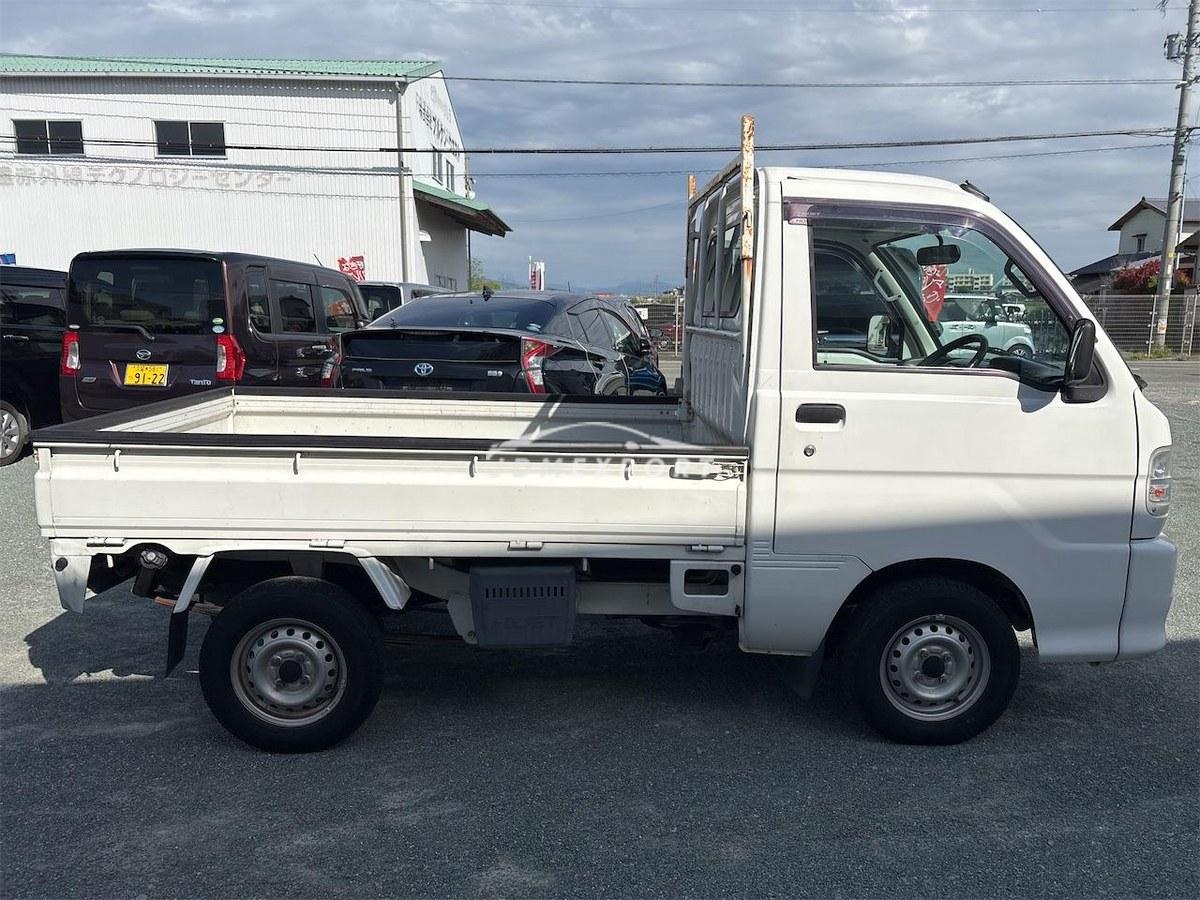Daihatsu Hijet Truck 2000 thumbnail 4